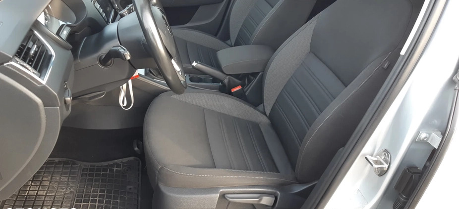 Skoda Octavia cena 49900 przebieg: 176000, rok produkcji 2017 z Syców małe 631